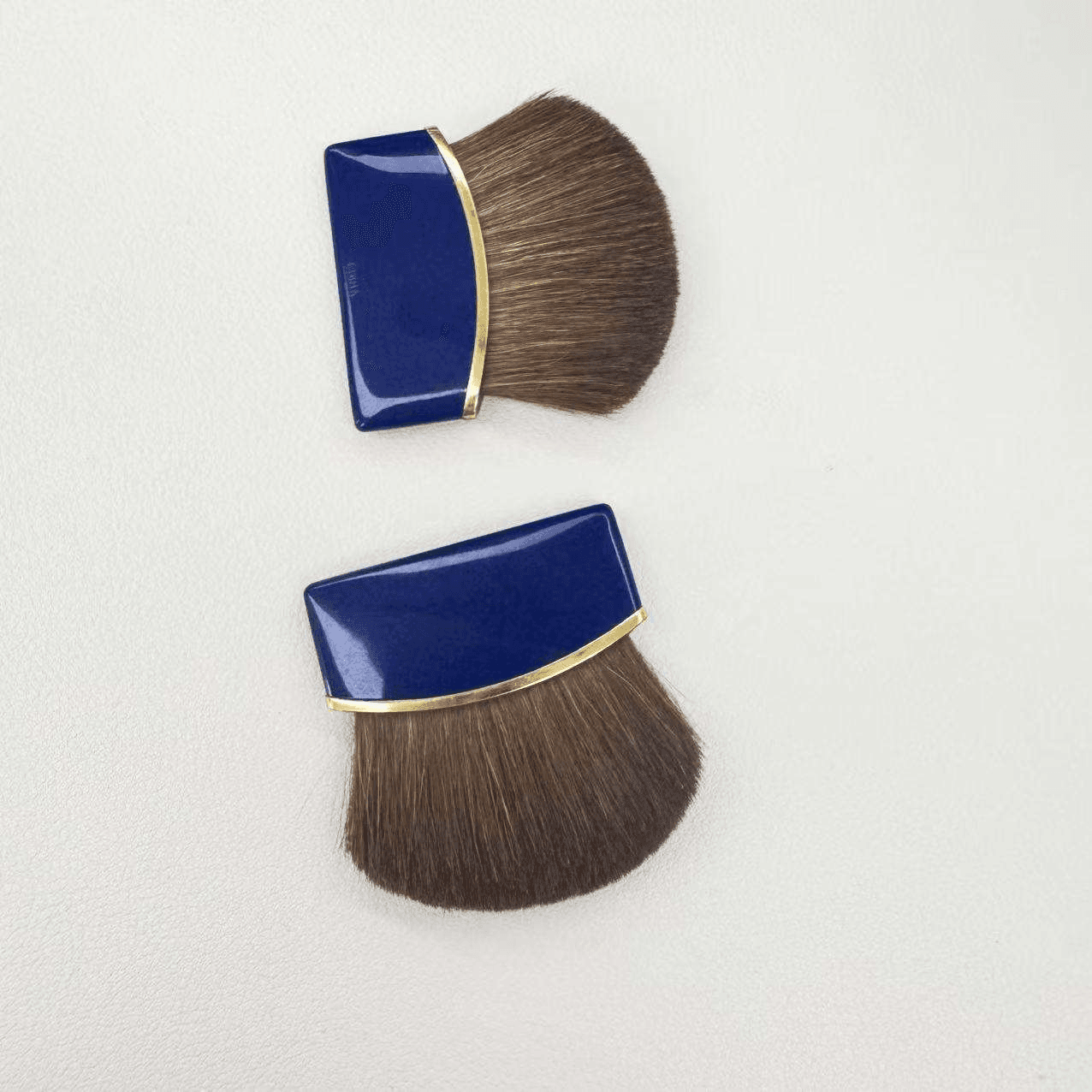 Blue Plastic Handle3.png