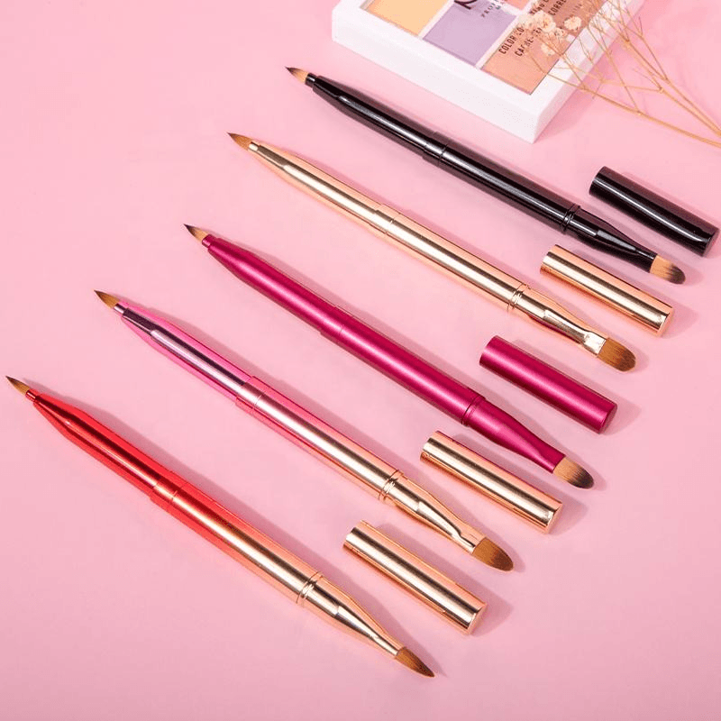 Lip Brush Single2.png